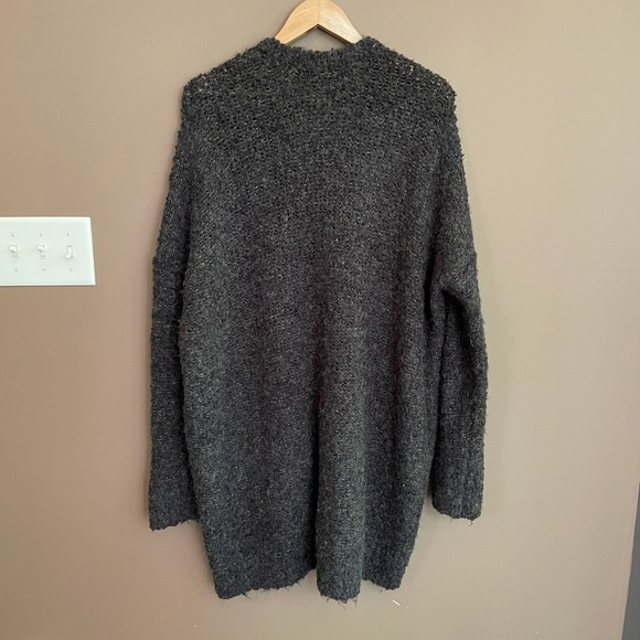 Free People Oversized Bouclé V-Neck Cardigan Small - Picture 8 of 10